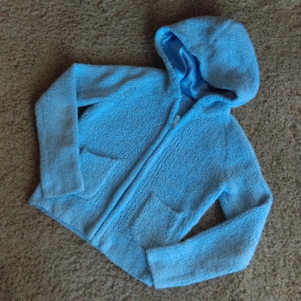 GAP cozy, fleecy light blue sweatshirt